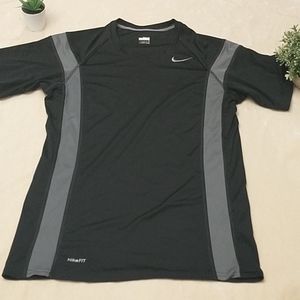 NIKEFIT dry gym athletic top grey black mens